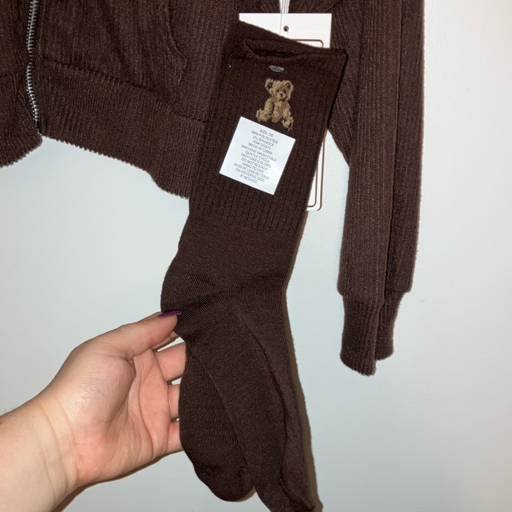 Vine Valley Brown Zip-Up Hoodie - Picture 5 of 8